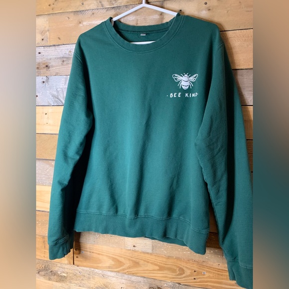 Bee Kind sweater - Picture 9 of 12